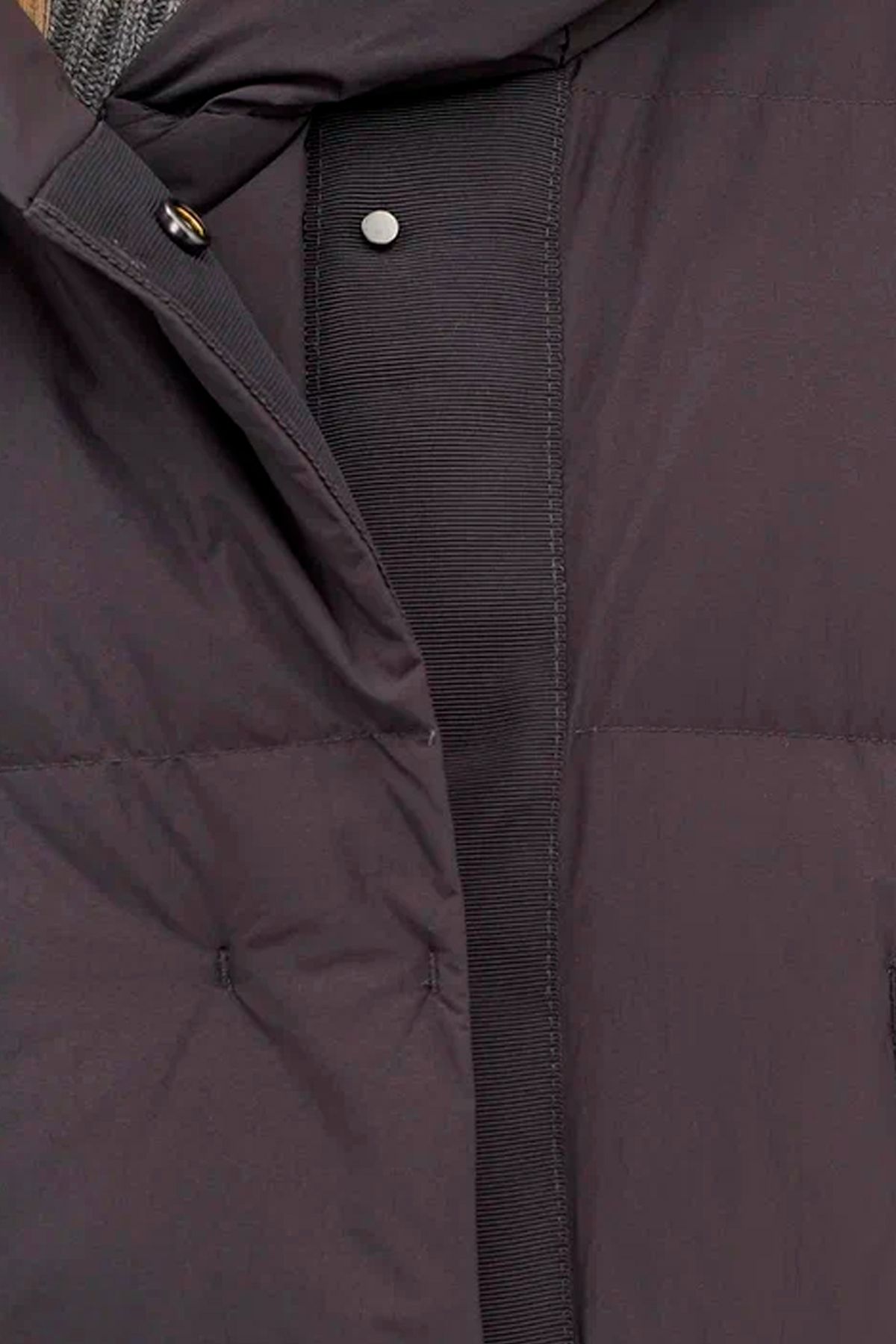 Пуховое пальто с объемными карманами, 40р