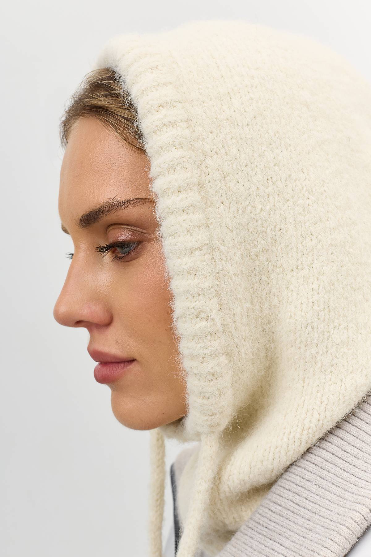 Капор в рубчик с шерстью, One