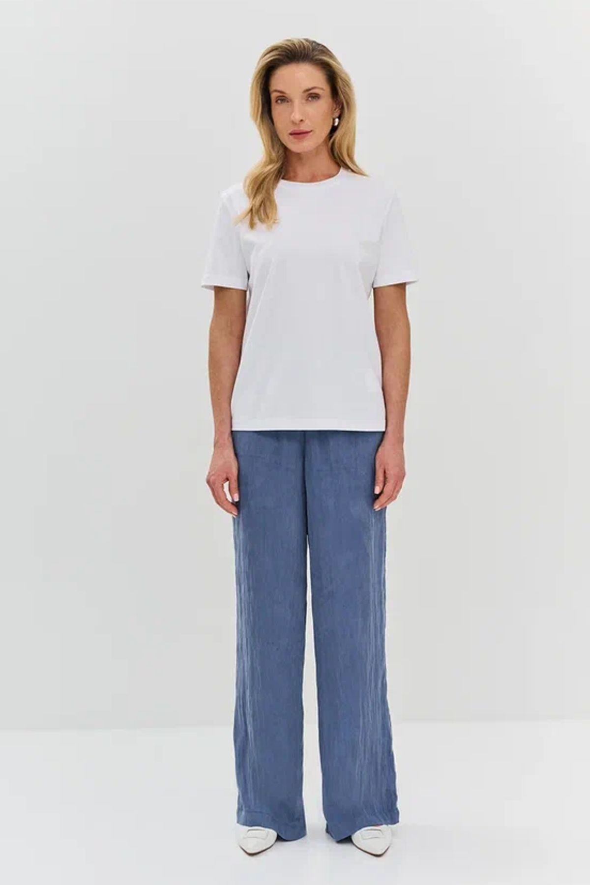 Брюки прямого силуэта со шнурком на талии, 44р