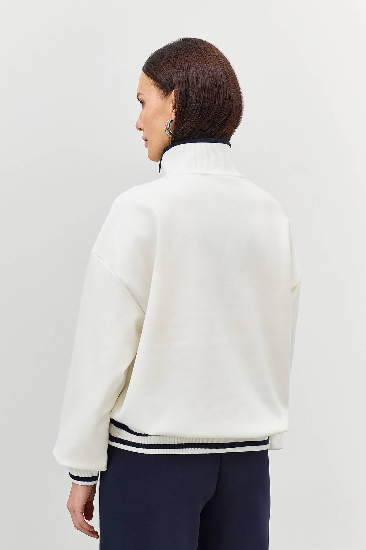 Лимитированная серия светлый джемпер с короткой молнией и ремень, 42