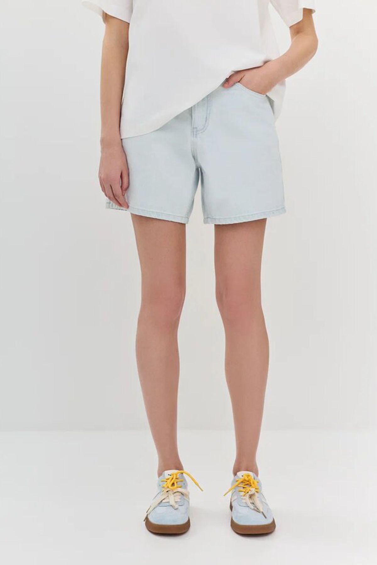 Джинсовые шорты с удобными карманами, 46р