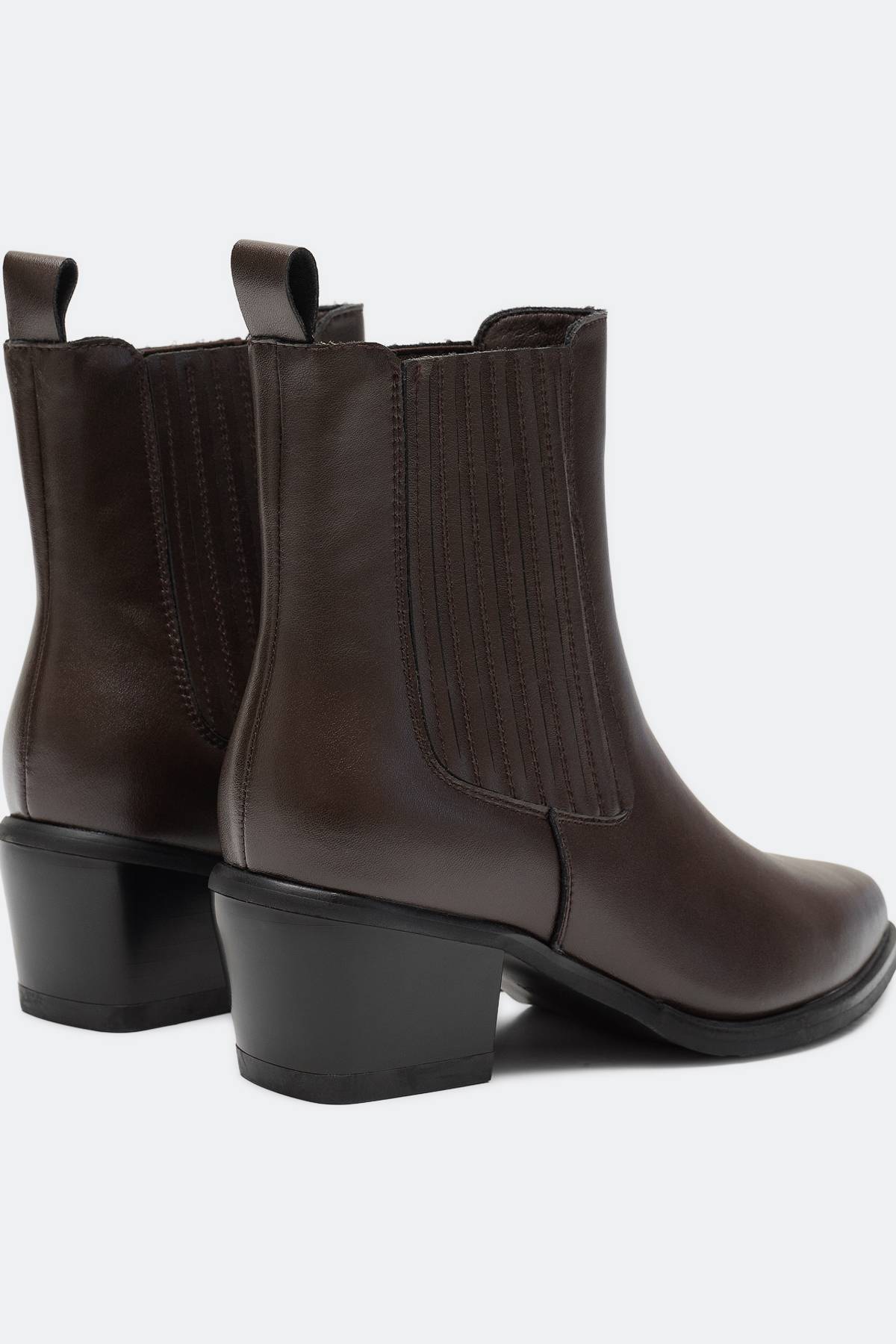 Ботинки в ковбойском стиле, 38