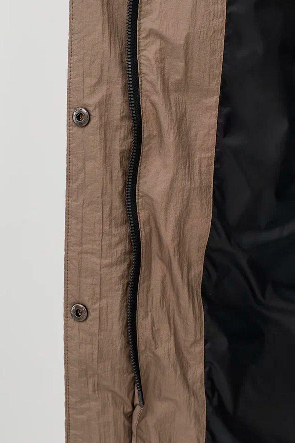 Пальто на натуральном утеплителе с контрастными деталями, 52р