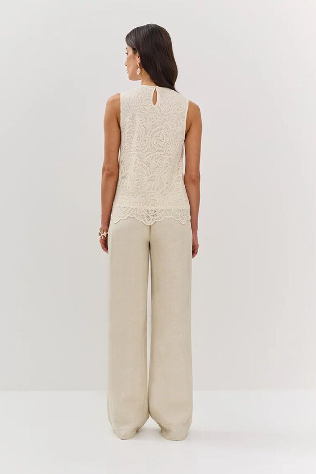 Льняные брюки с брендированной вышивкой, 48р