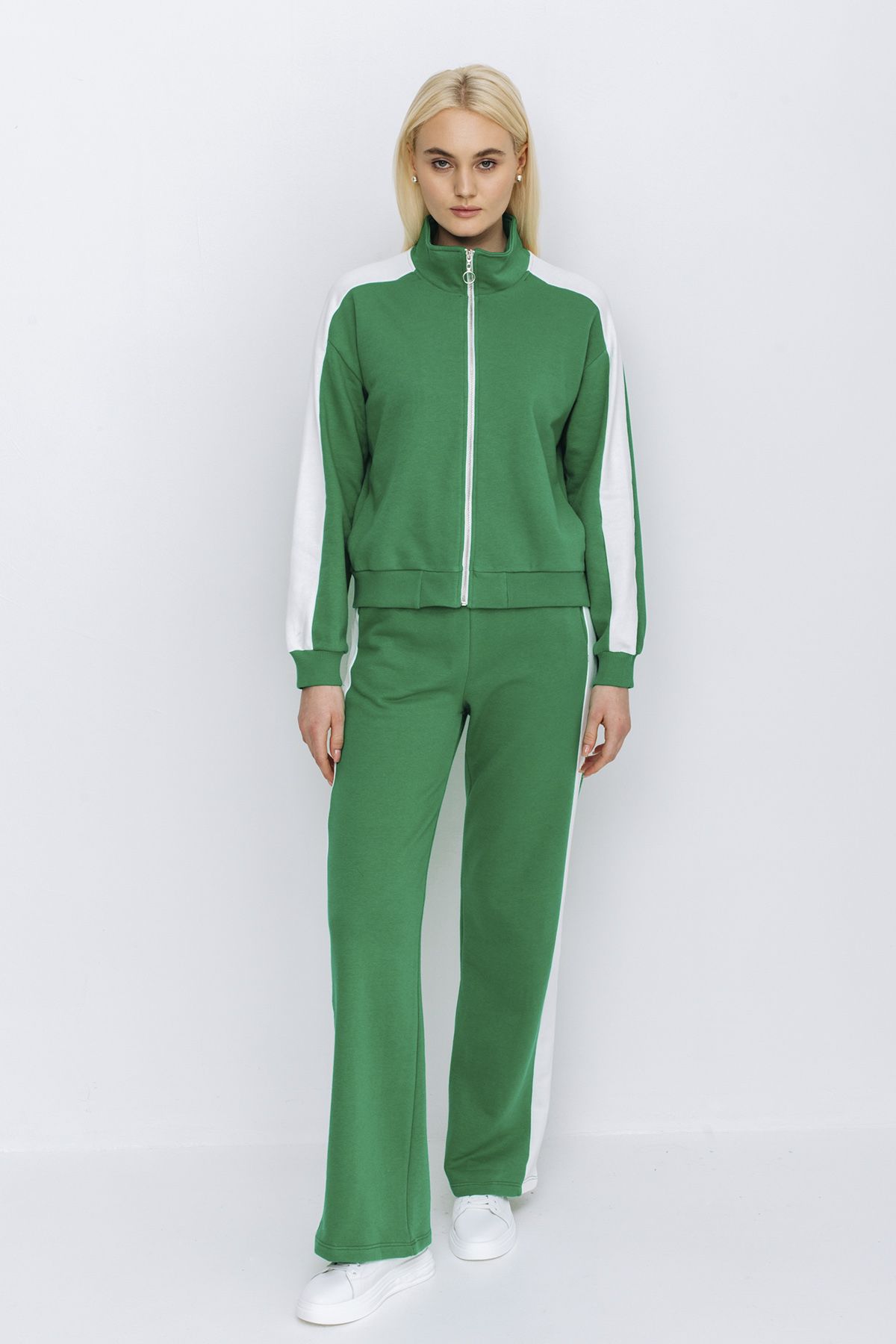 Зелёные спортивные брюки, 42р