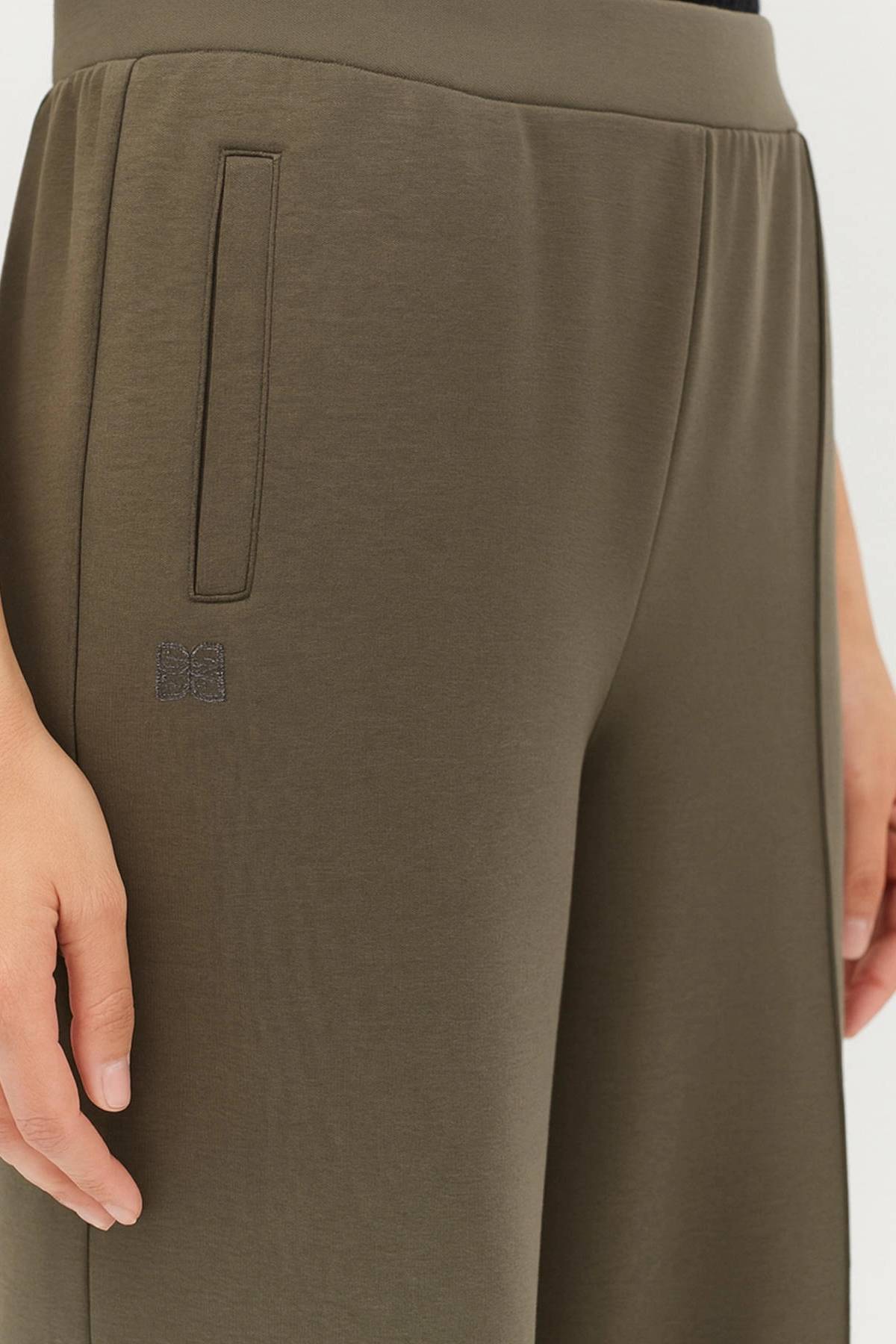 Лимитрированная серия трикотажные брюки с стрелками и ремень, 38