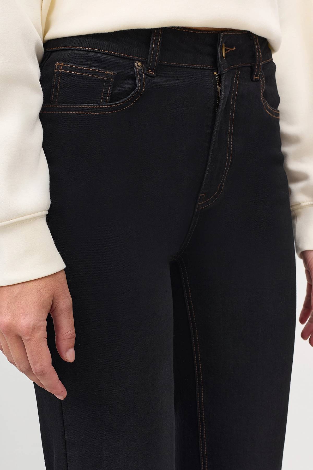 Черные джинсы Slim, 52