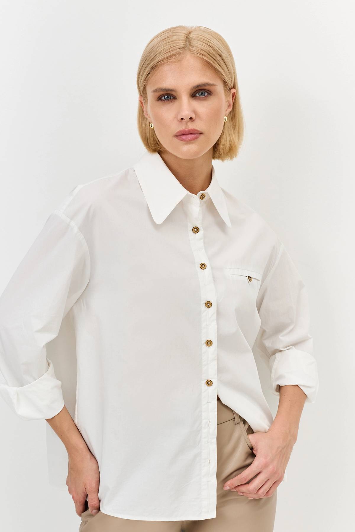 Лимитированная серия Oversize рубашка из 100% хлопка в белом цвете с ремнем, 40