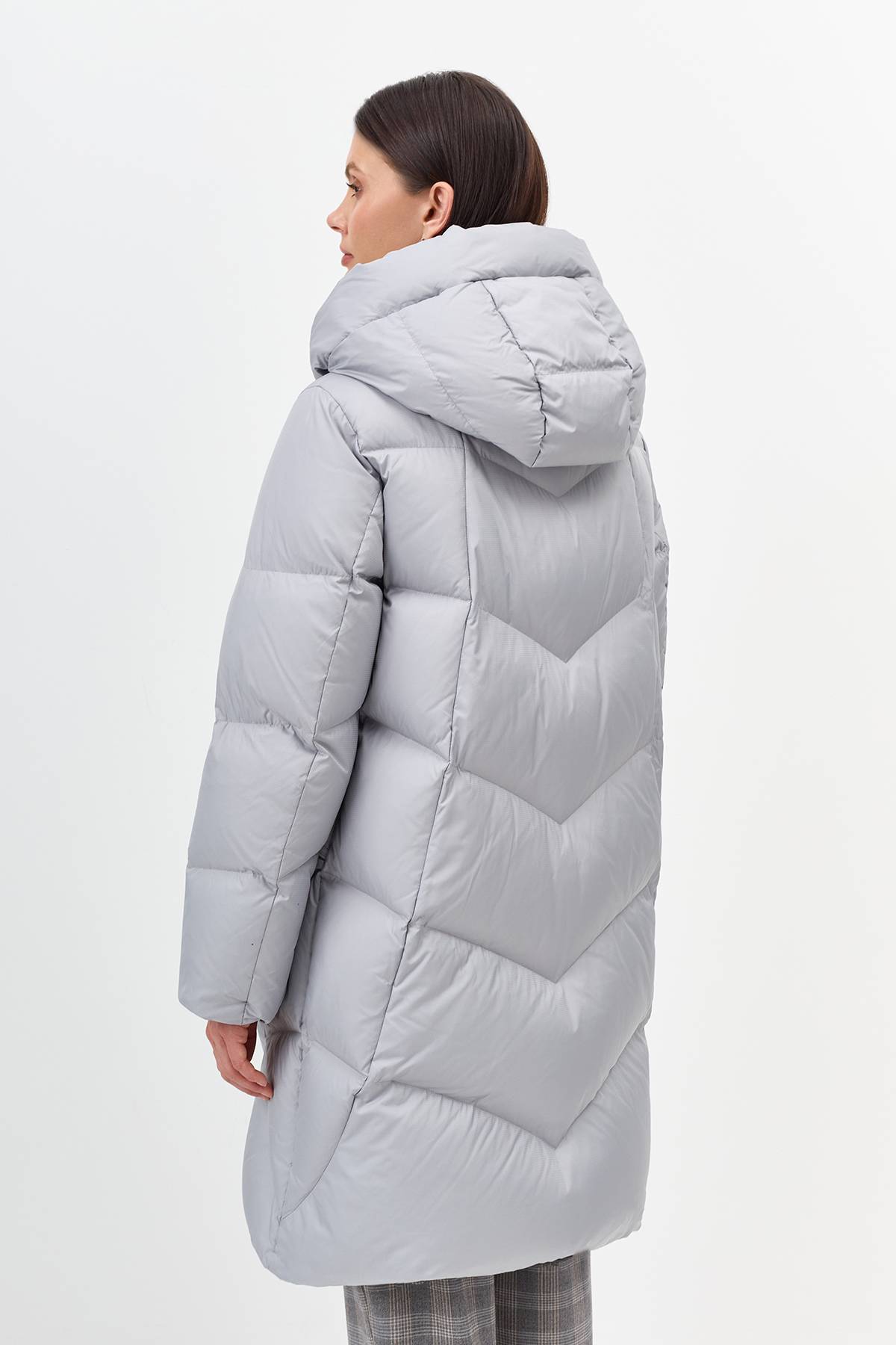 Лимитированная серия объемный пуховик с фигурной стежкой с палантином, 40