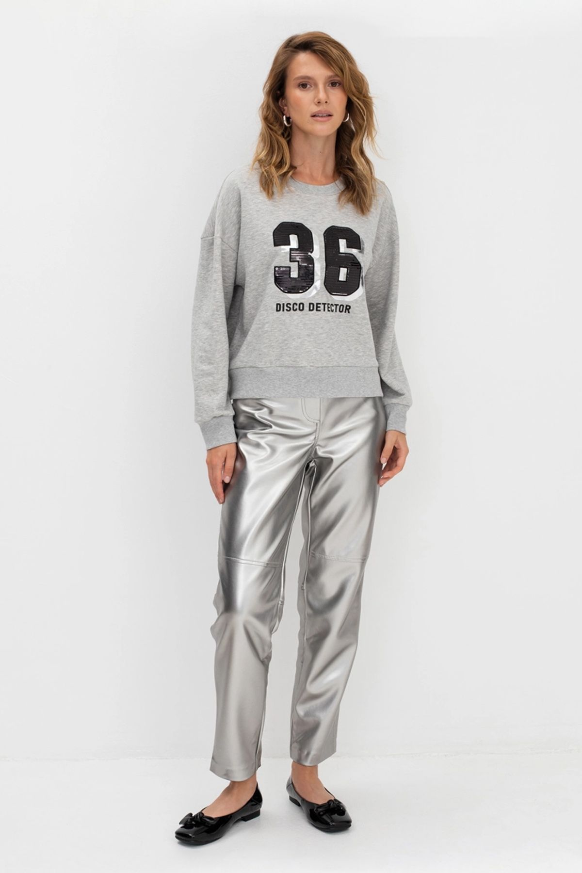 Брюки из металлизированного полиуретана, 40р