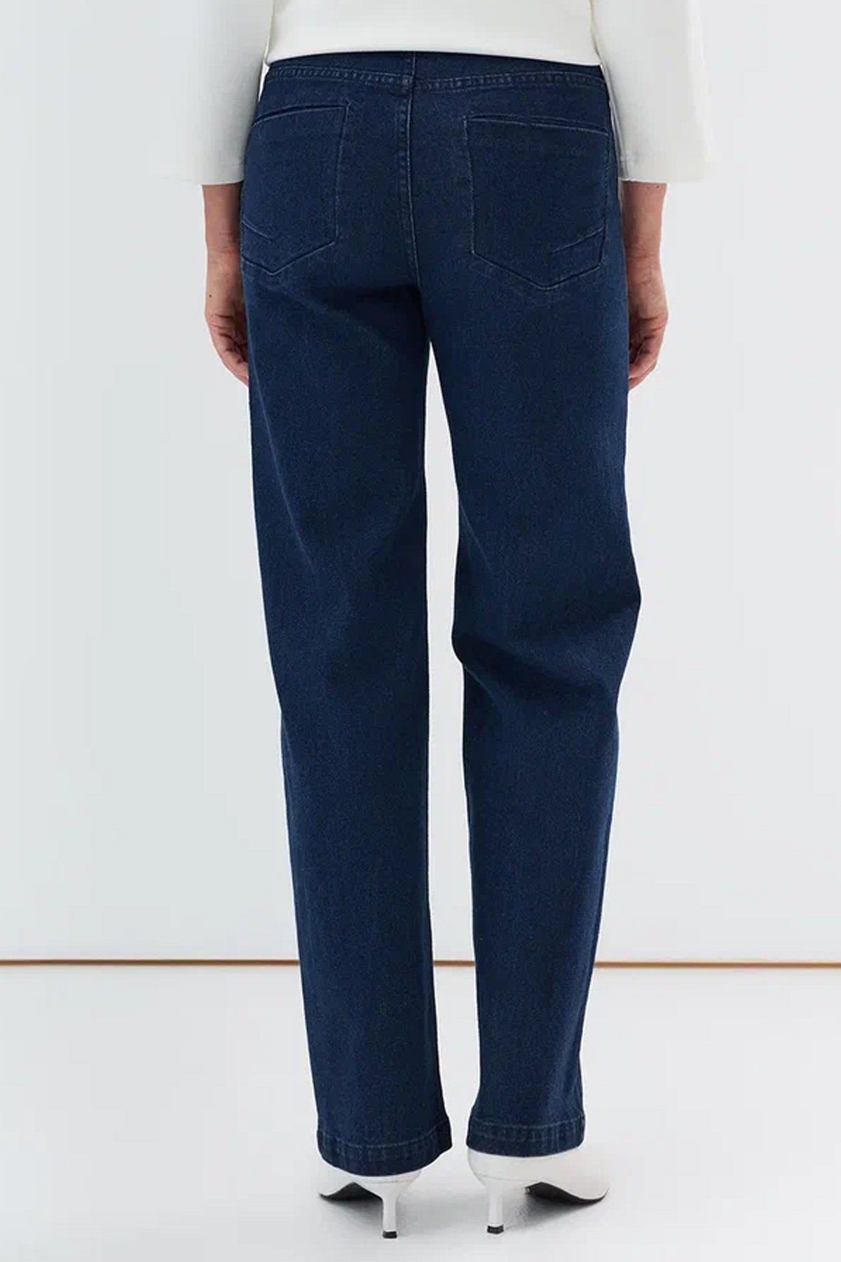 Джинсы прямого силуэта с отстроченными стрелками, 52р