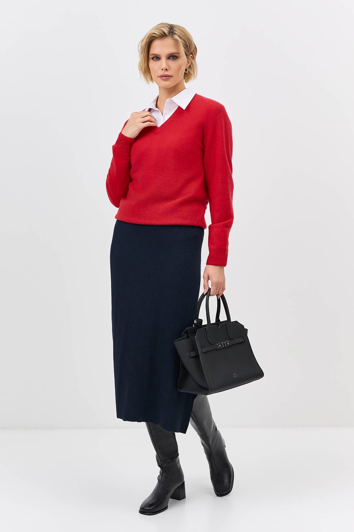 Лимитированная серия красный джемпер с V-образным вырезом из 100% кашемира и ремень, 36