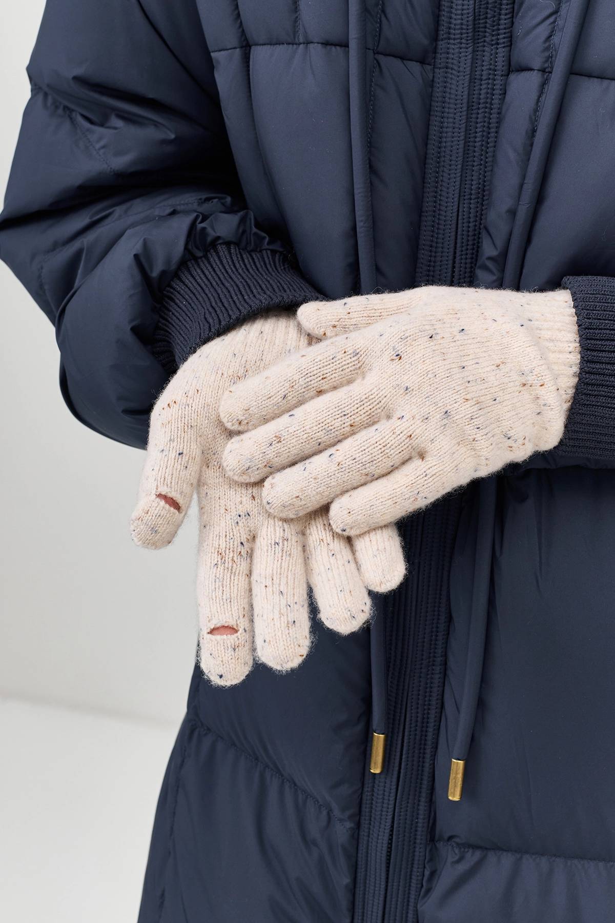 Светлые вязаные перчатки из 100% шерсти, One