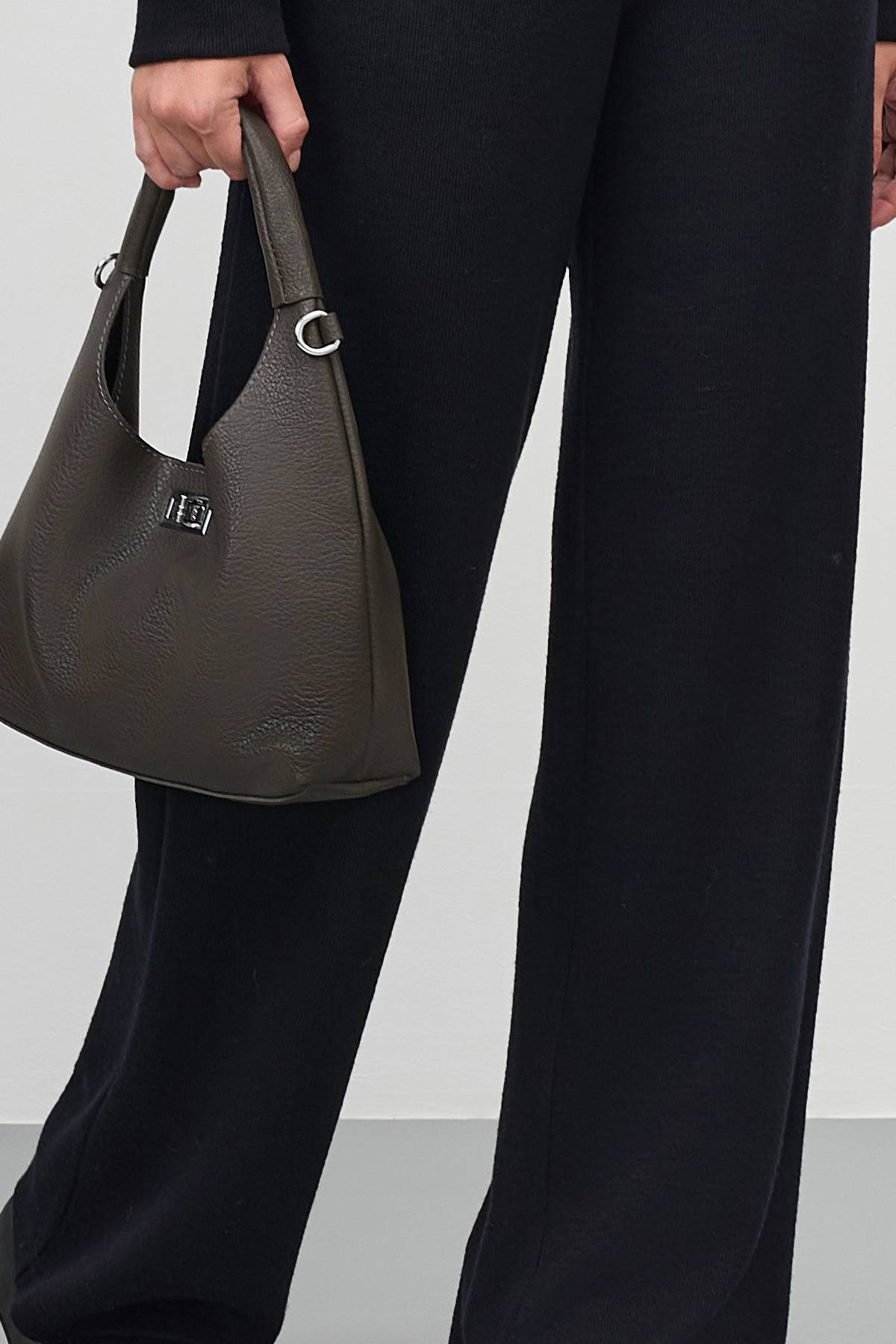 Трикотажные брюки из смесовой вискозы, 40