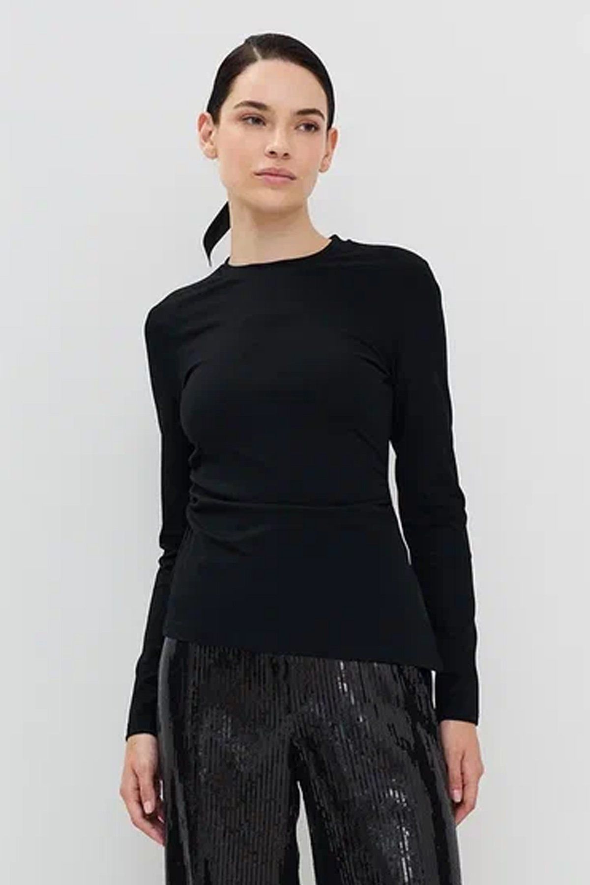 Джемпер женский Черный 40р