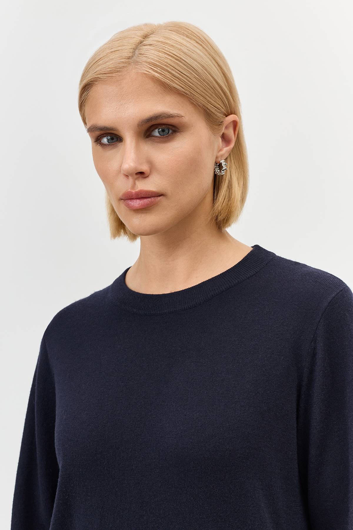 Лимитированная серия джемпер с контрастной вышивкой и ремень, 34