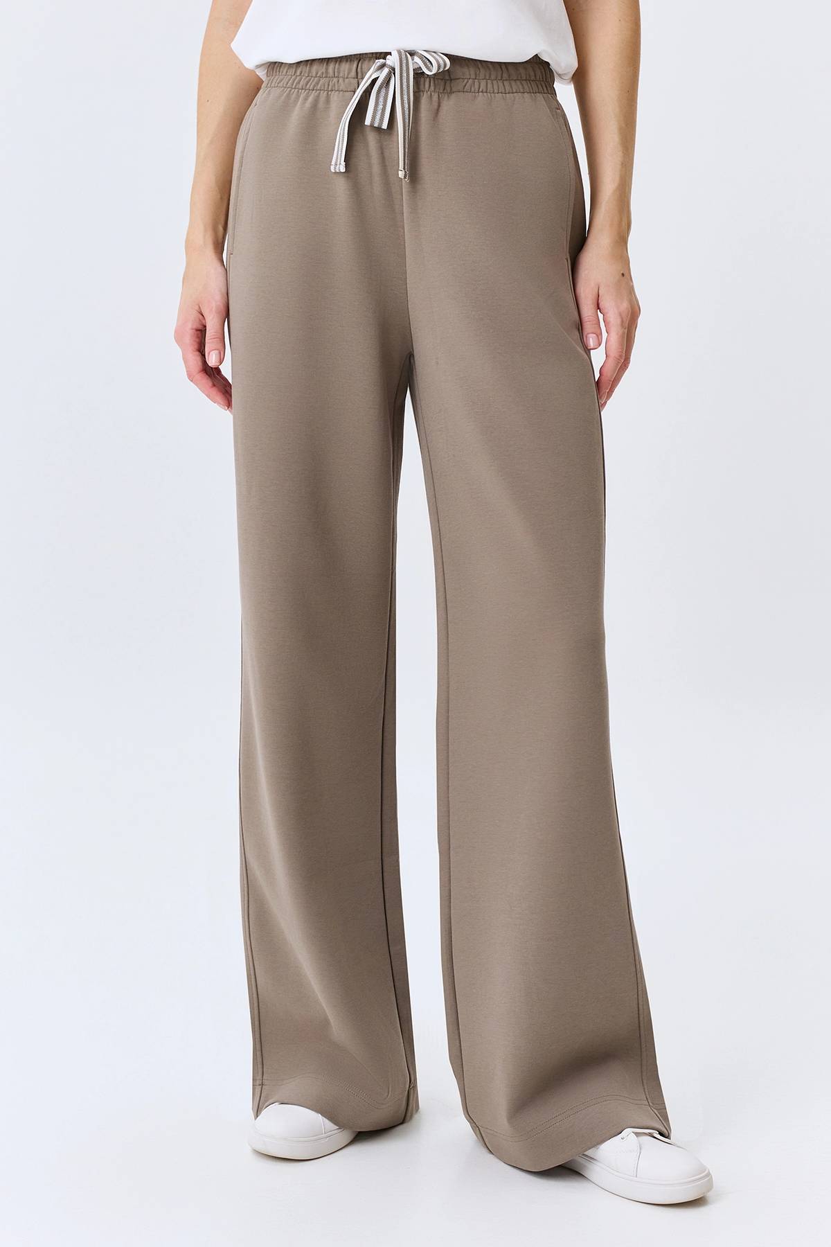 Расслабленные трикотажные брюки, 46