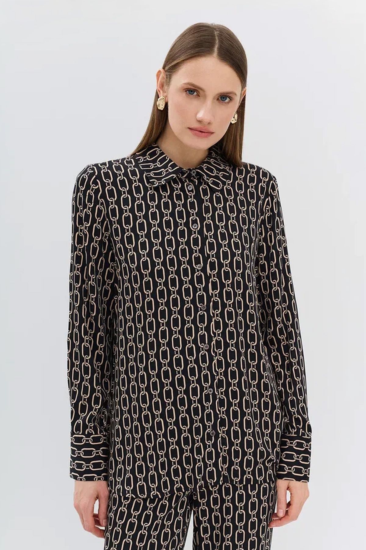 Блузка прямого силуэта из вискозы с принтом, 44р