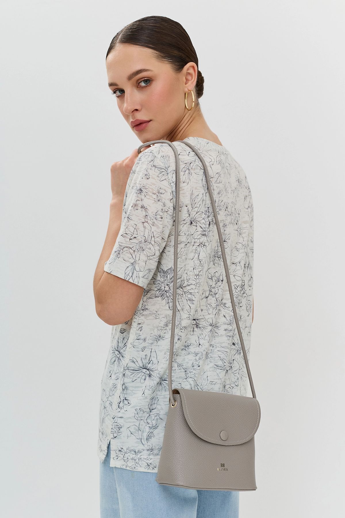 Сумка-шоппер из натуральной кожи с косметичкой, One