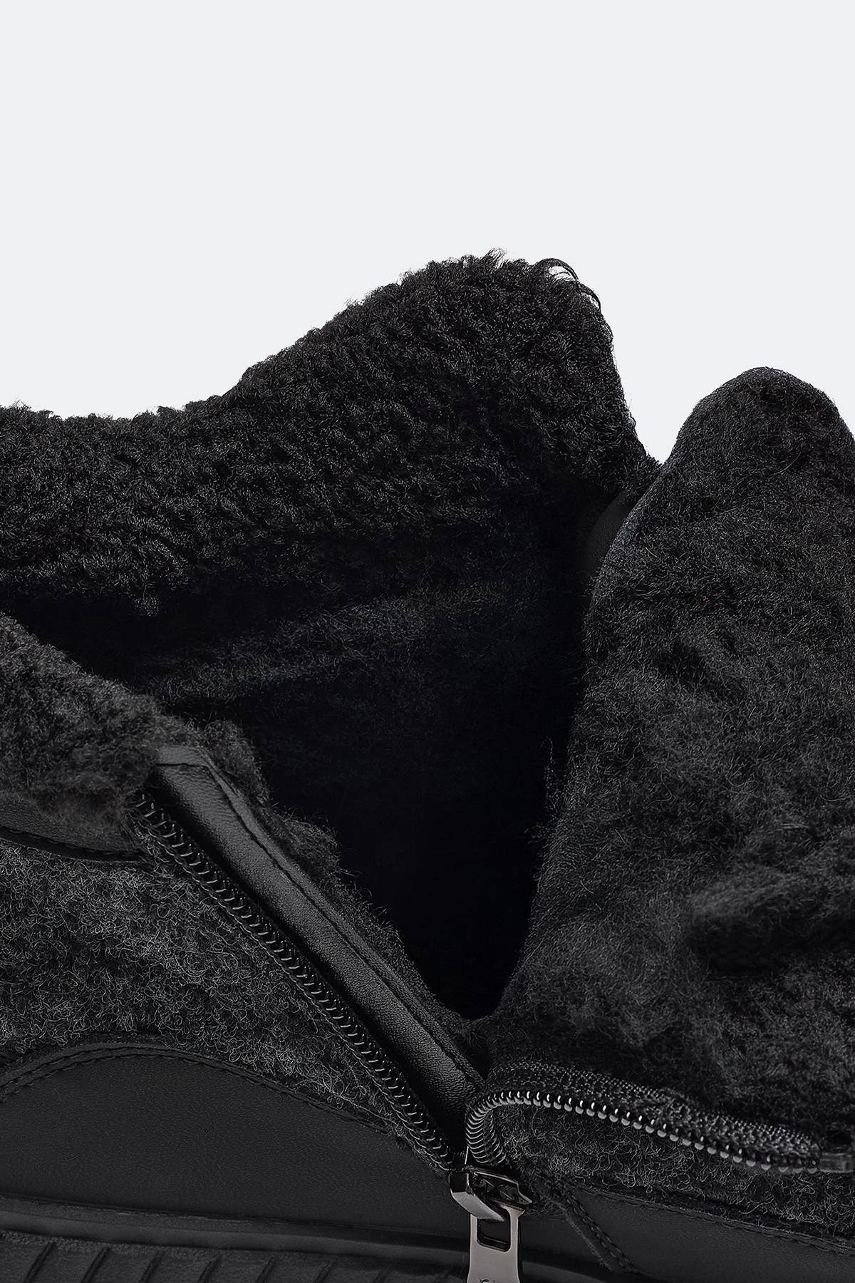 Высокие зимние ботинки с меховой отделкой, 36