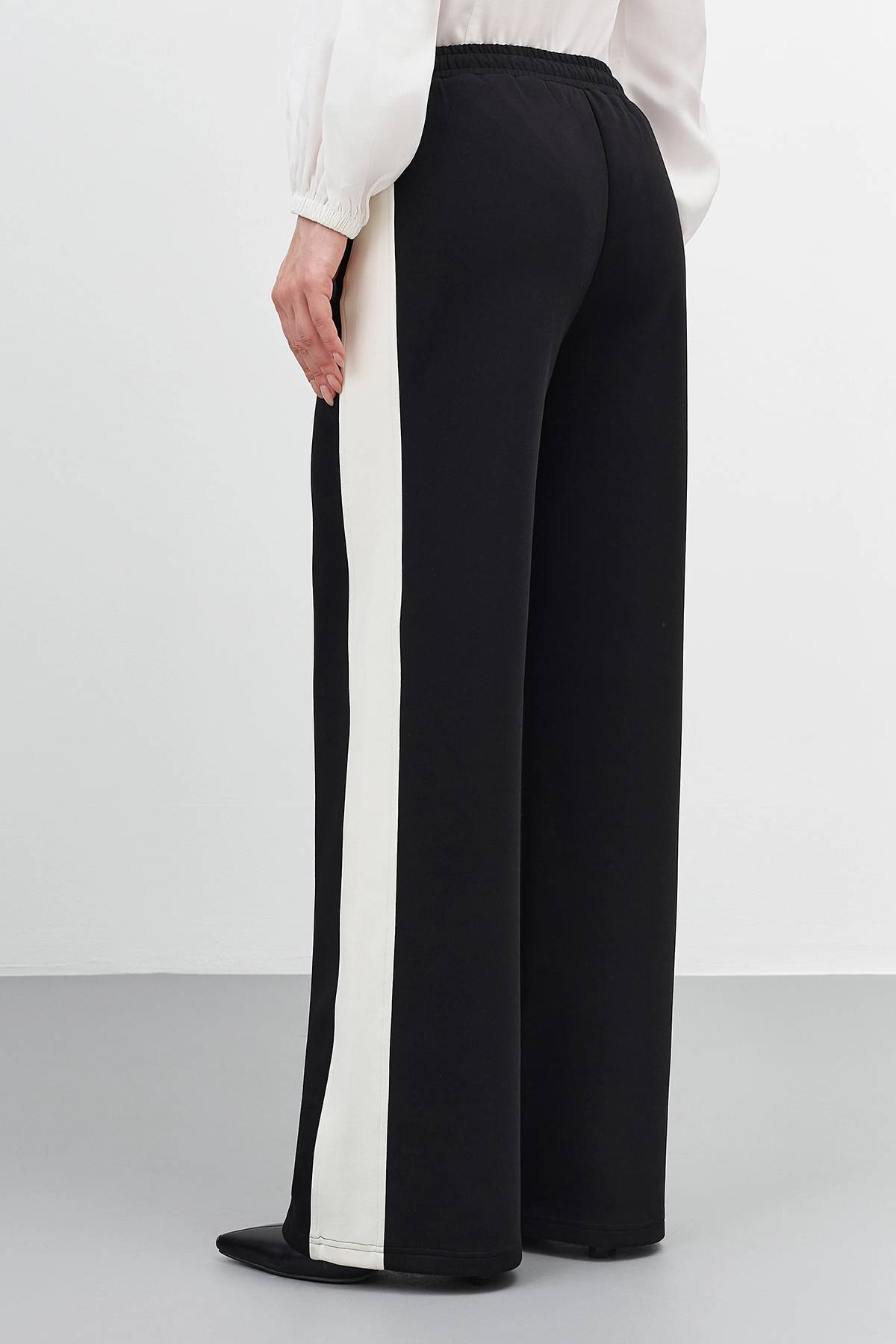 Брюки с контрастными лампасами, 42