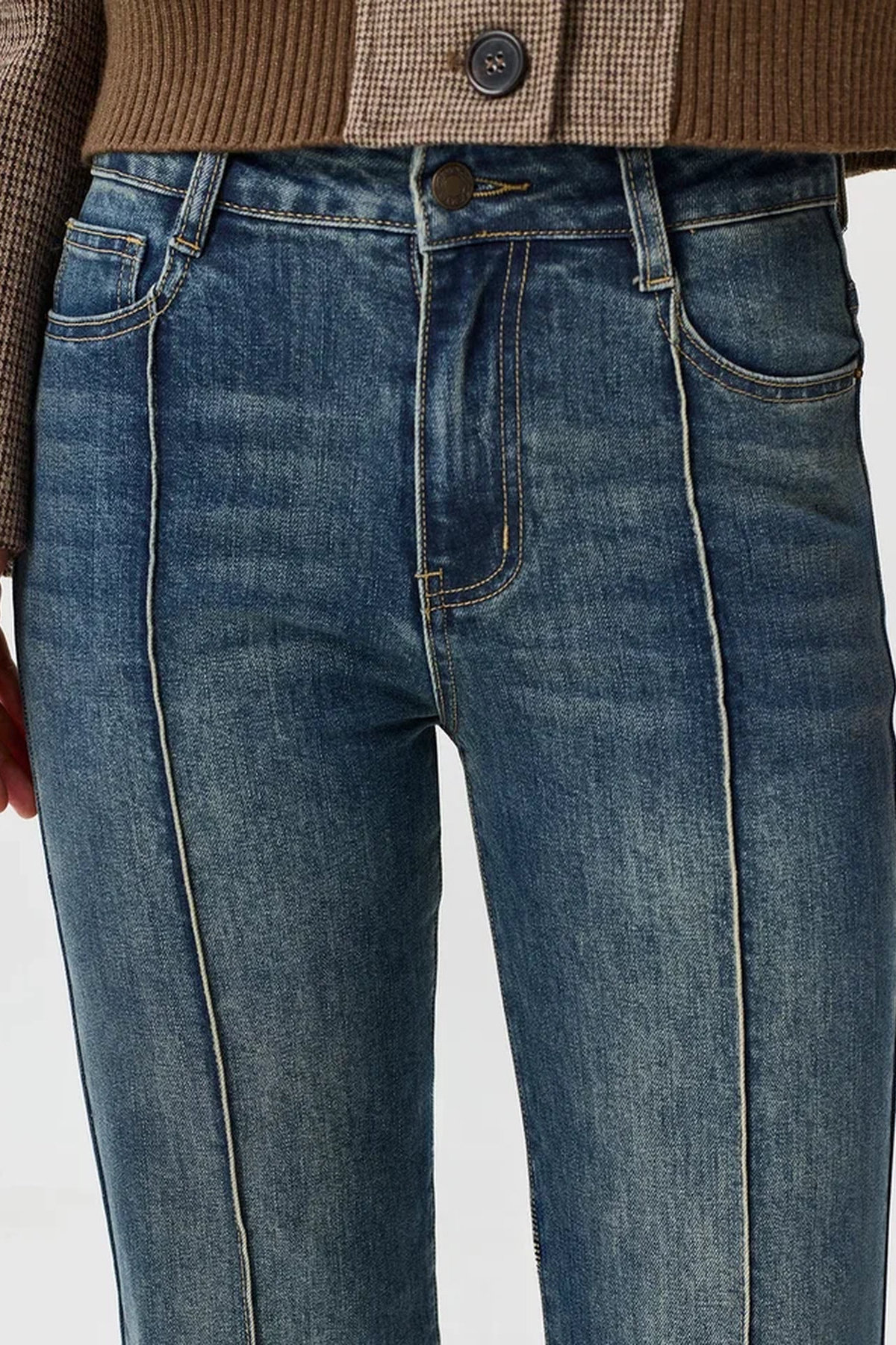 Джинсы Boot cut с застроченными стрелками, 52