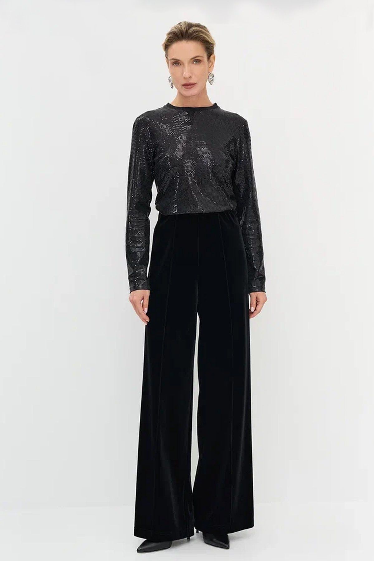 Свободные брюки из бархата со стрелками, 44р