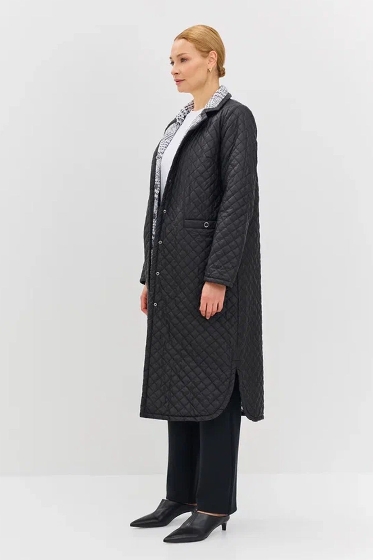 Стеганое двустороннее пальто с принтом в клетку, 52р