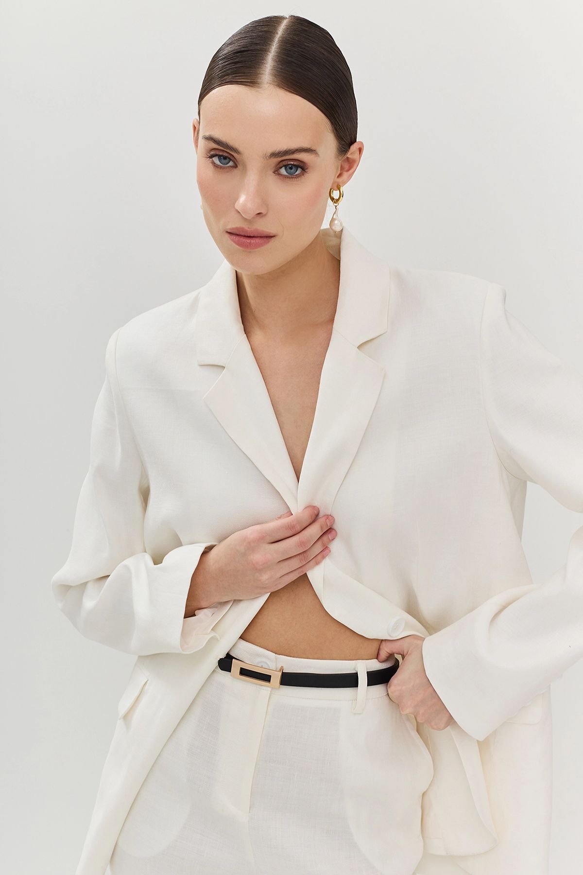 Узкий ремень с прямоугольной металлической пряжкой, S