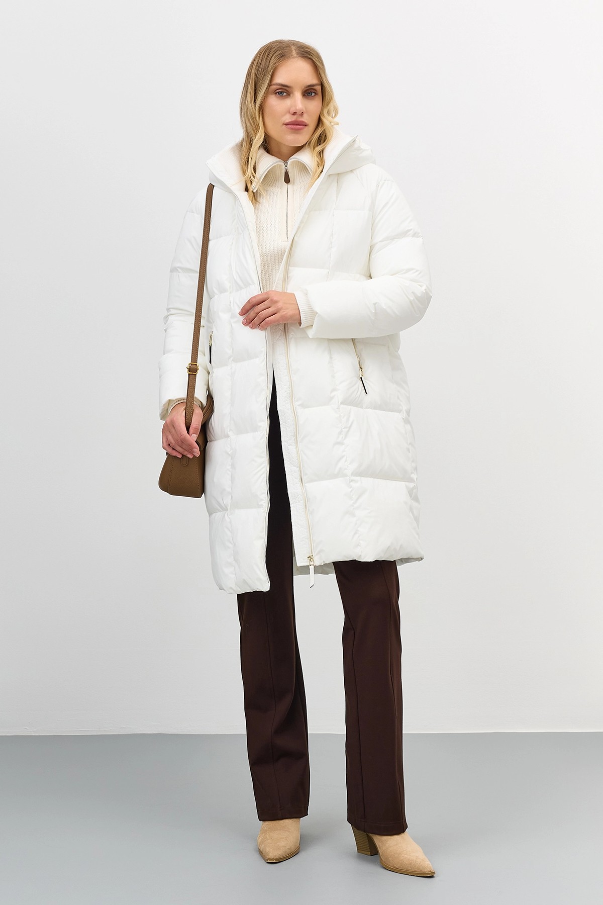 Лимитированная серия теплое пальто с квадратной стежкой с палантином, 52