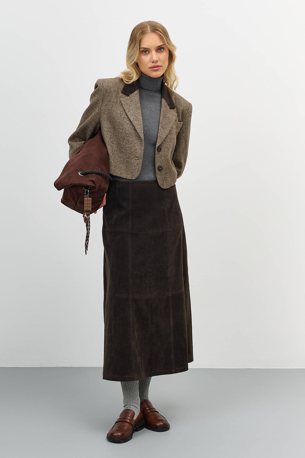 Лимитированная серия юбка А-силуэта из искуственной замши и ремень, 42