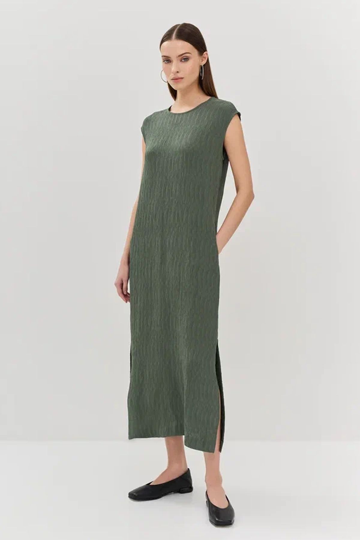 Элегантное платье миди в серо-зеленом цвете, 42р