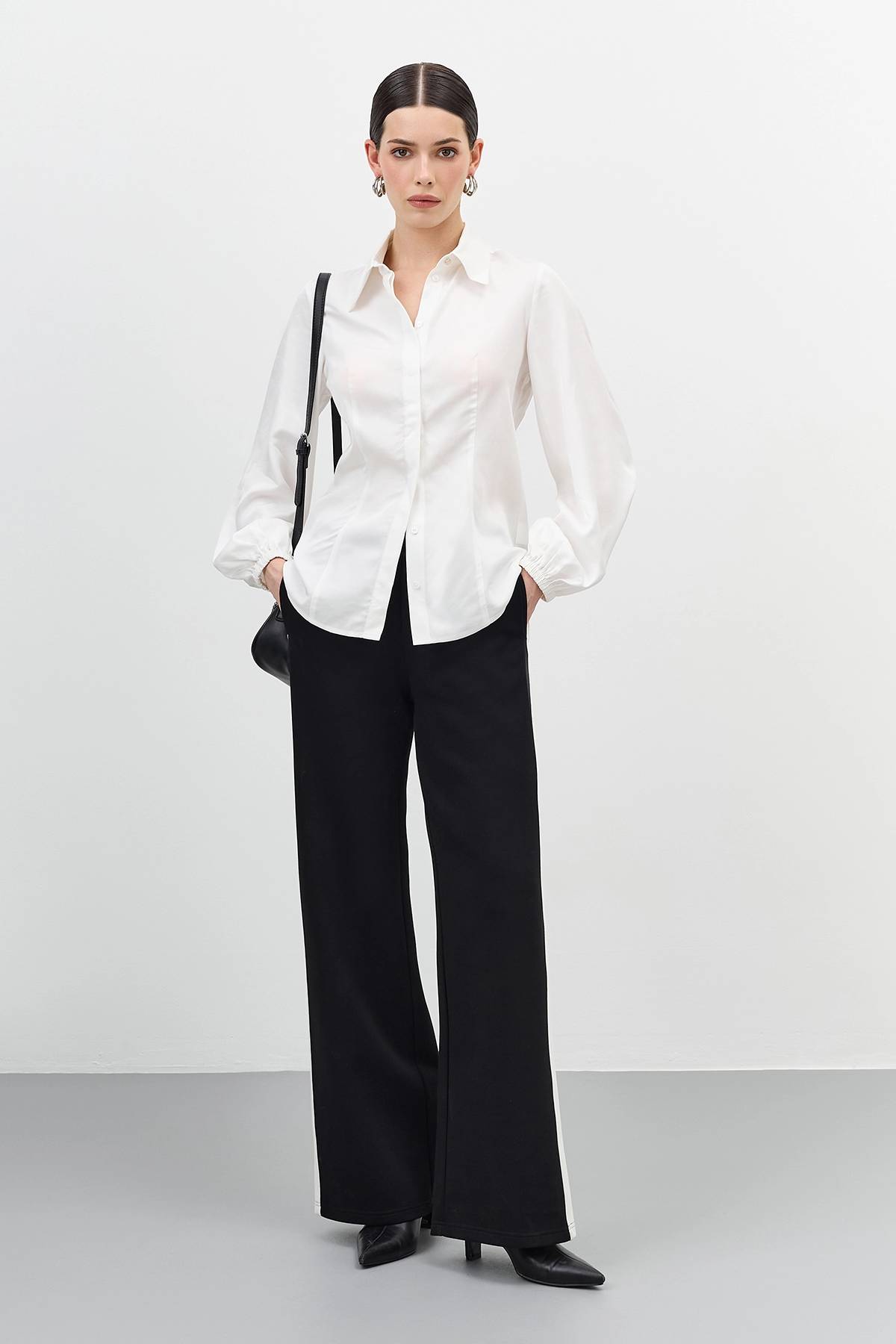 Брюки с контрастными лампасами, 40