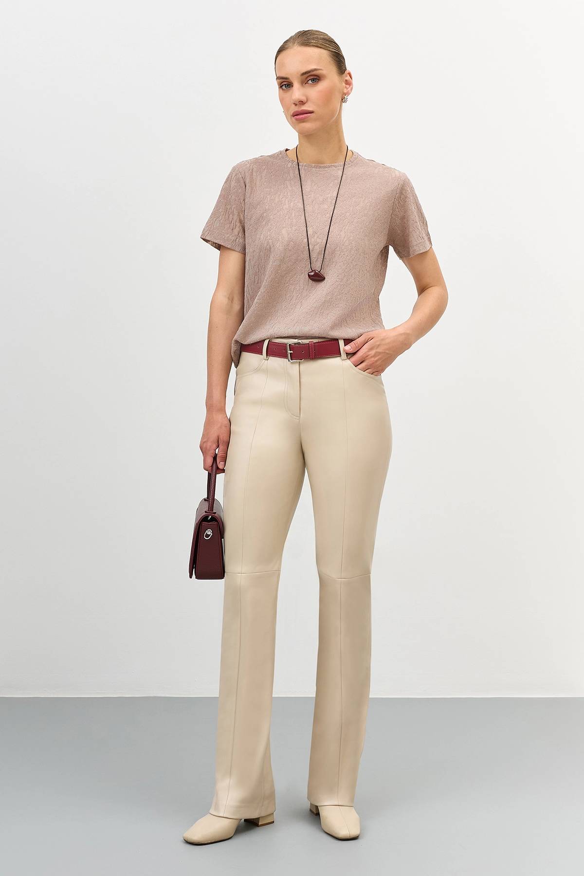 Футболка из трикотажа, 42