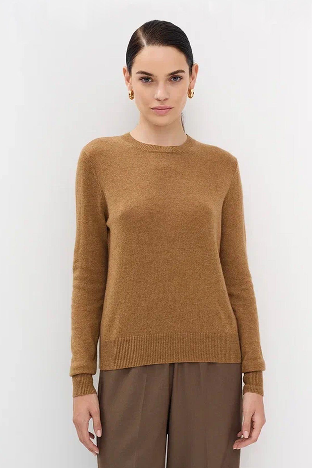 Полуприлегающий джемпер с кашемиром в бежевом цвете, 42р