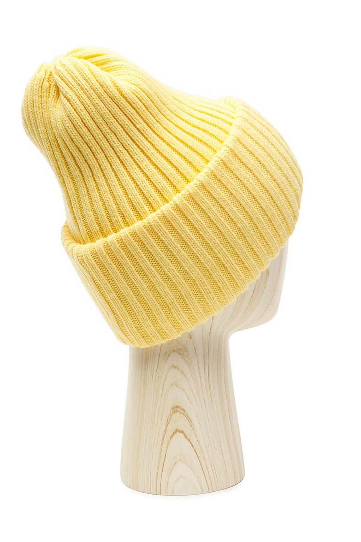 Шапка желтая, One