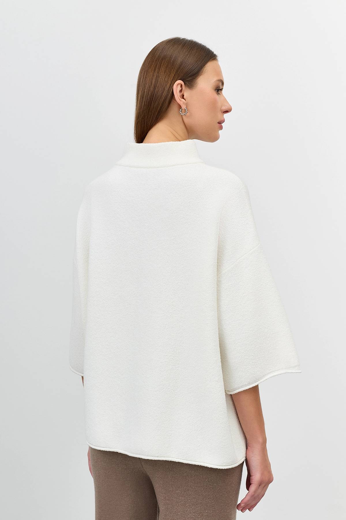 Лимитированная серия джемпер с лиловым палантином, 40