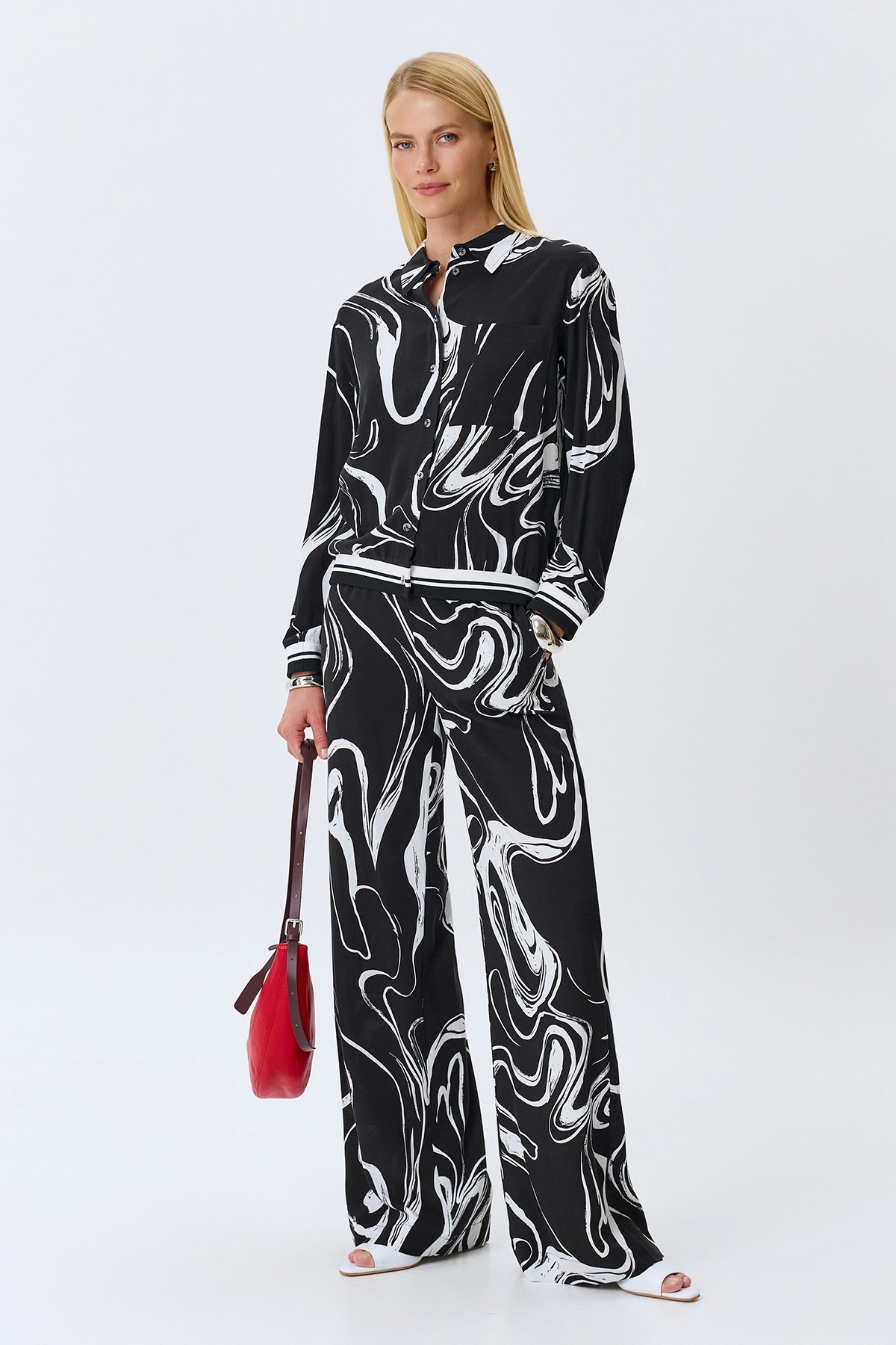 Блузка с графичным принтом, 44