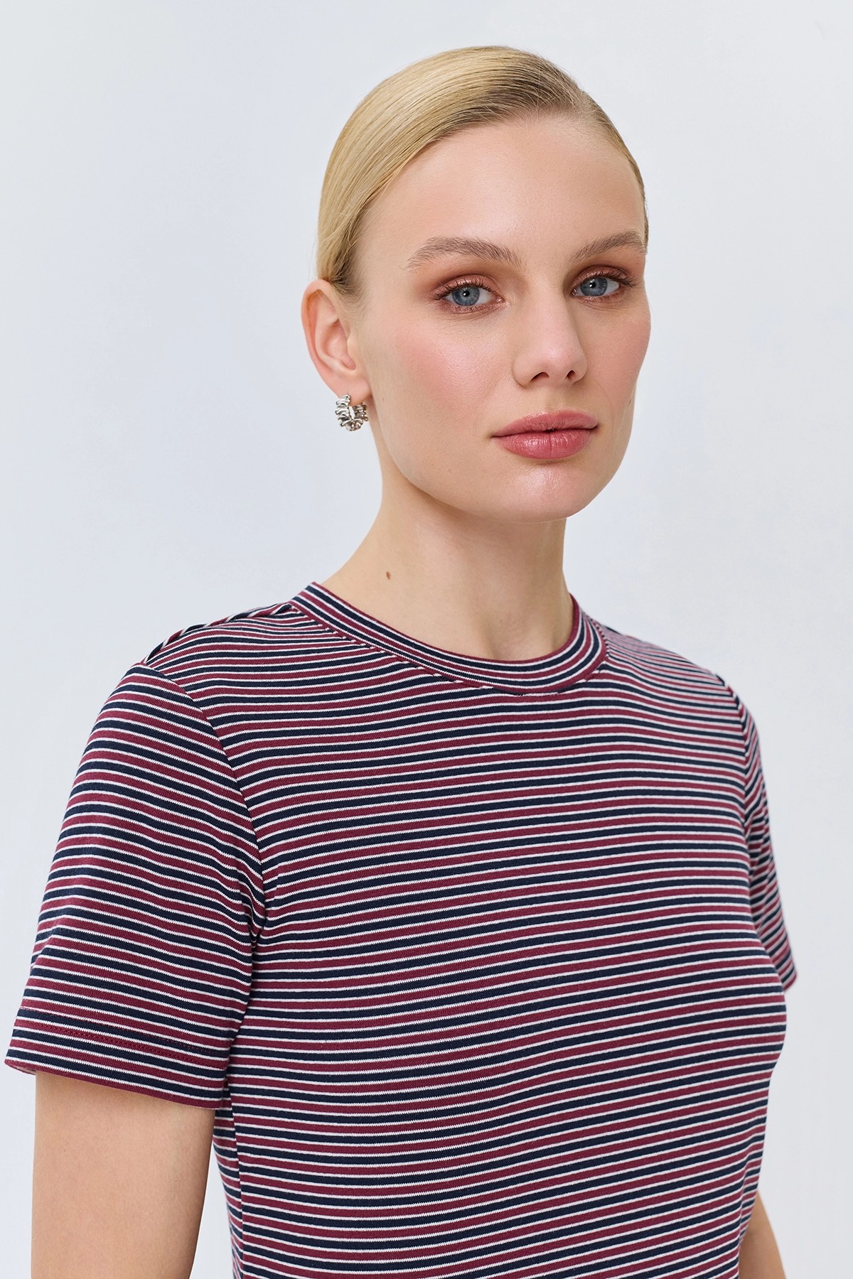 Приталенная футболка в полоску, 42