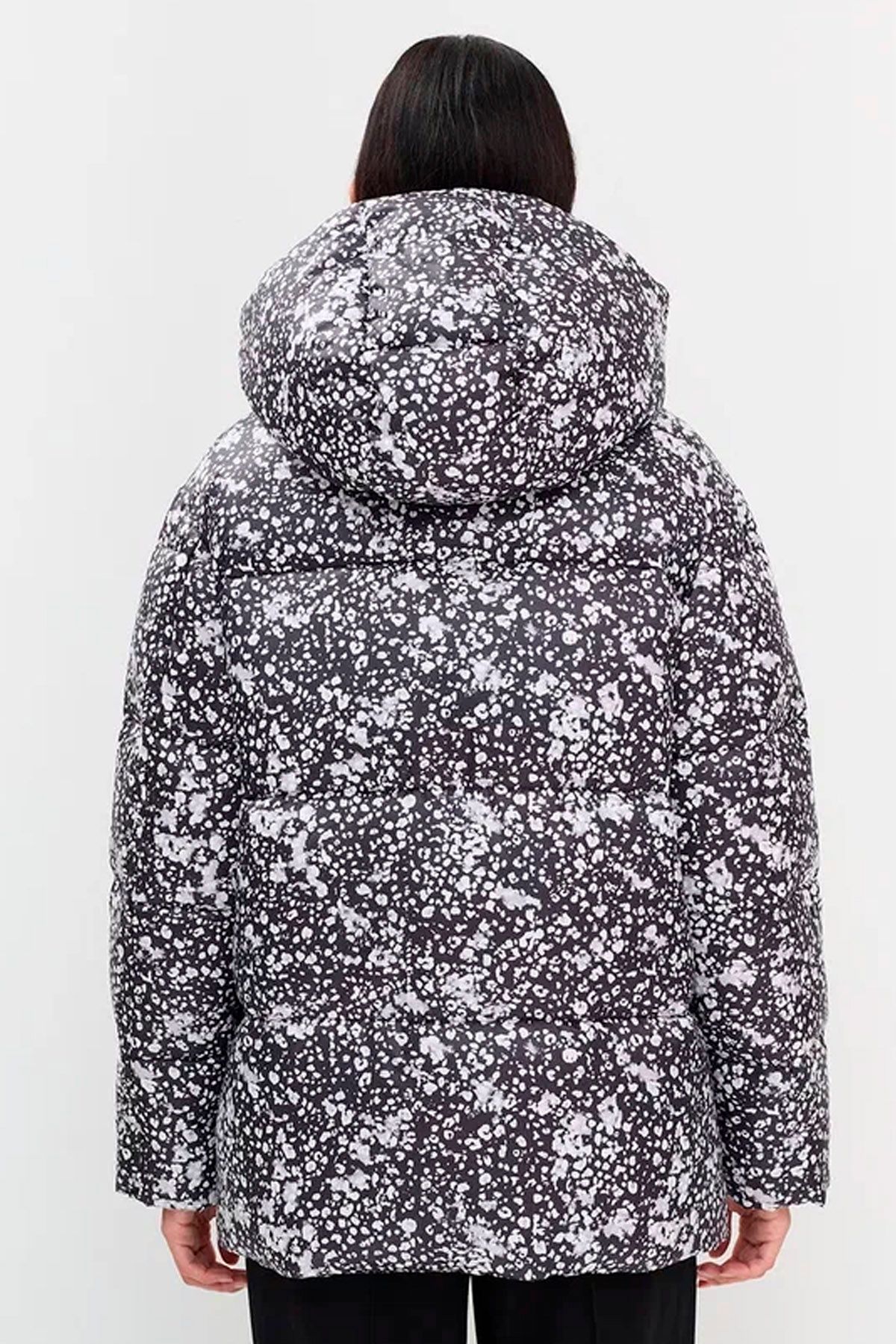 Свободная куртка с абстрактным принтом, 46р