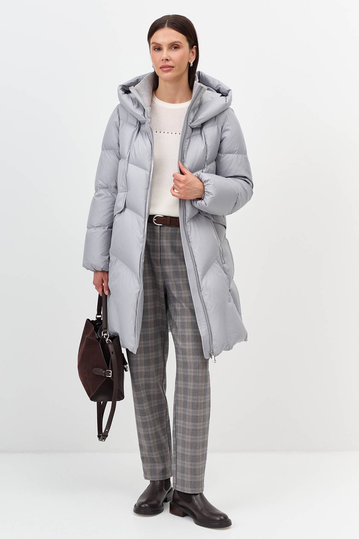 Лимитированная серия объемный пуховик с фигурной стежкой с палантином, 44