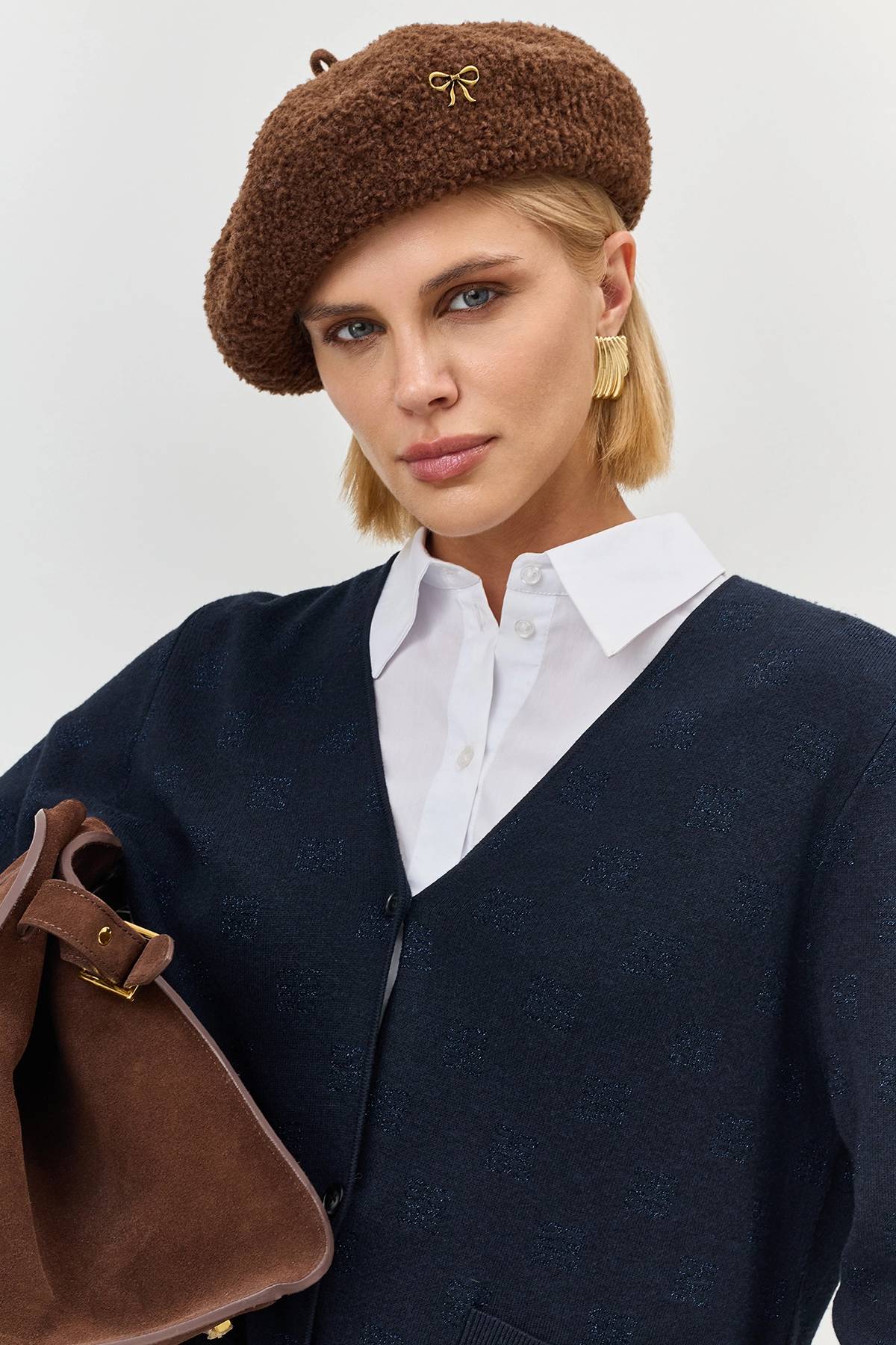 Берет с минималистичным декором, One