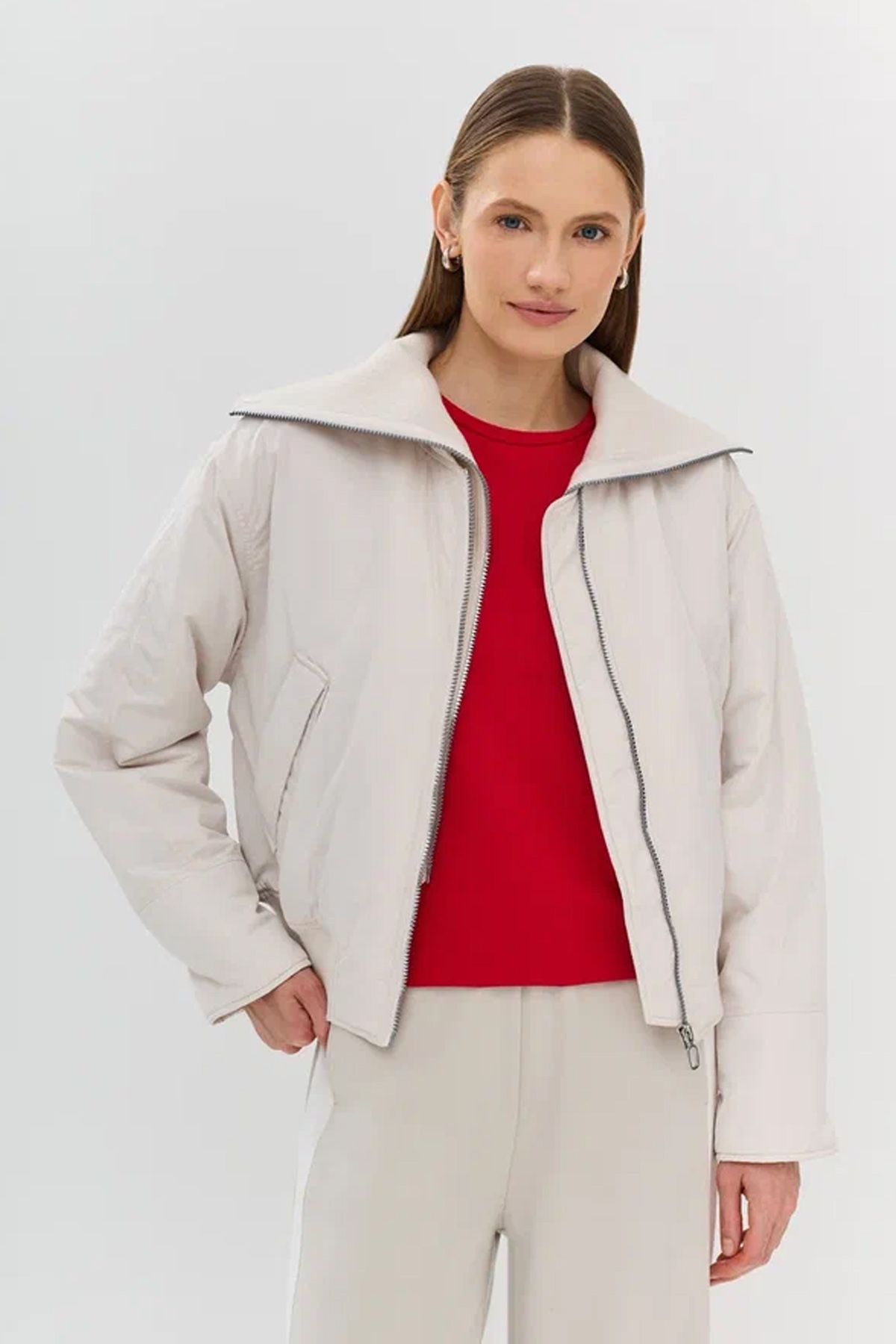 Куртка-бомбер с трикотажной манишкой на молнии, 50р