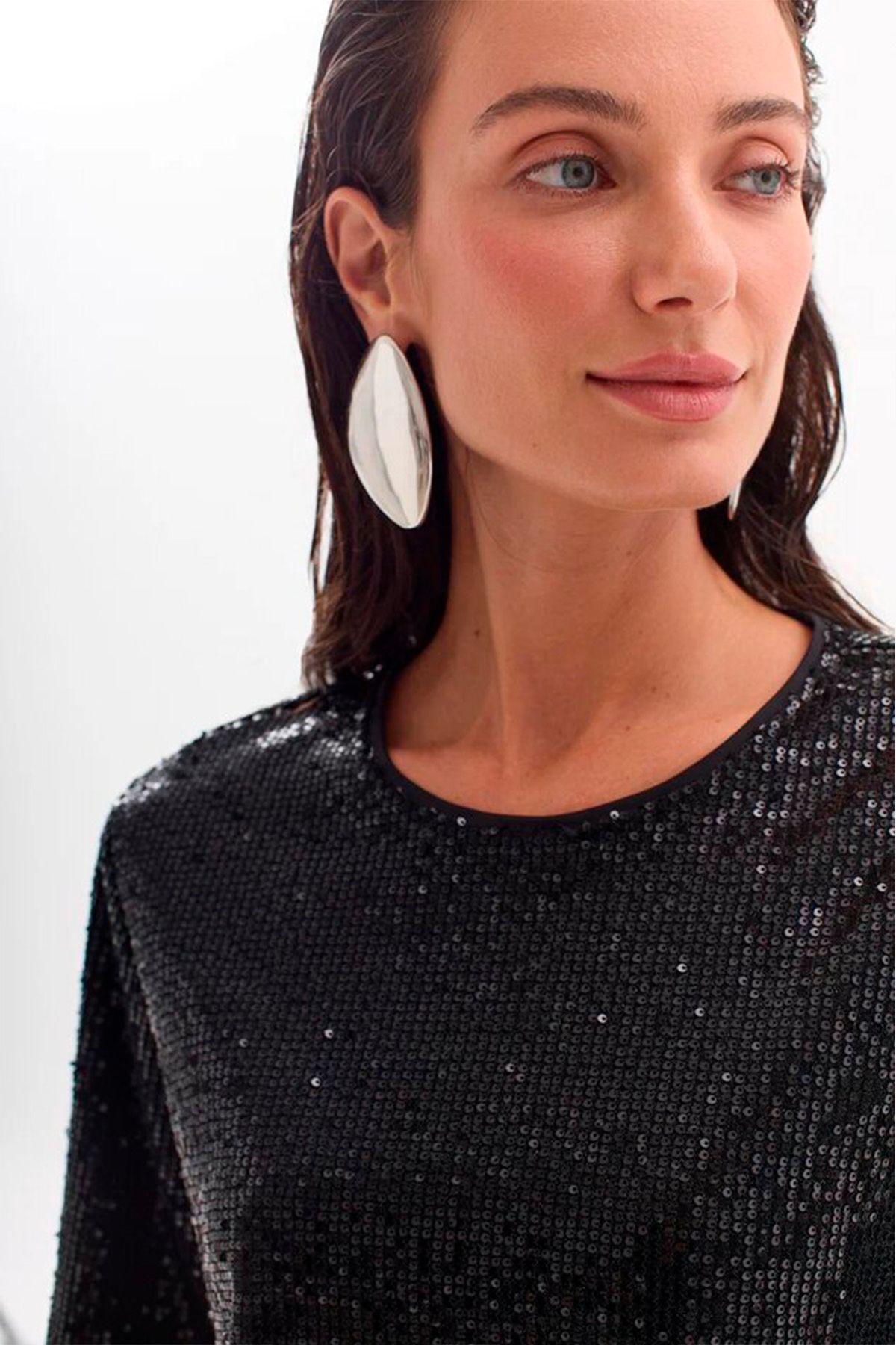 Топ с пайетками свободного силуэта, 42р