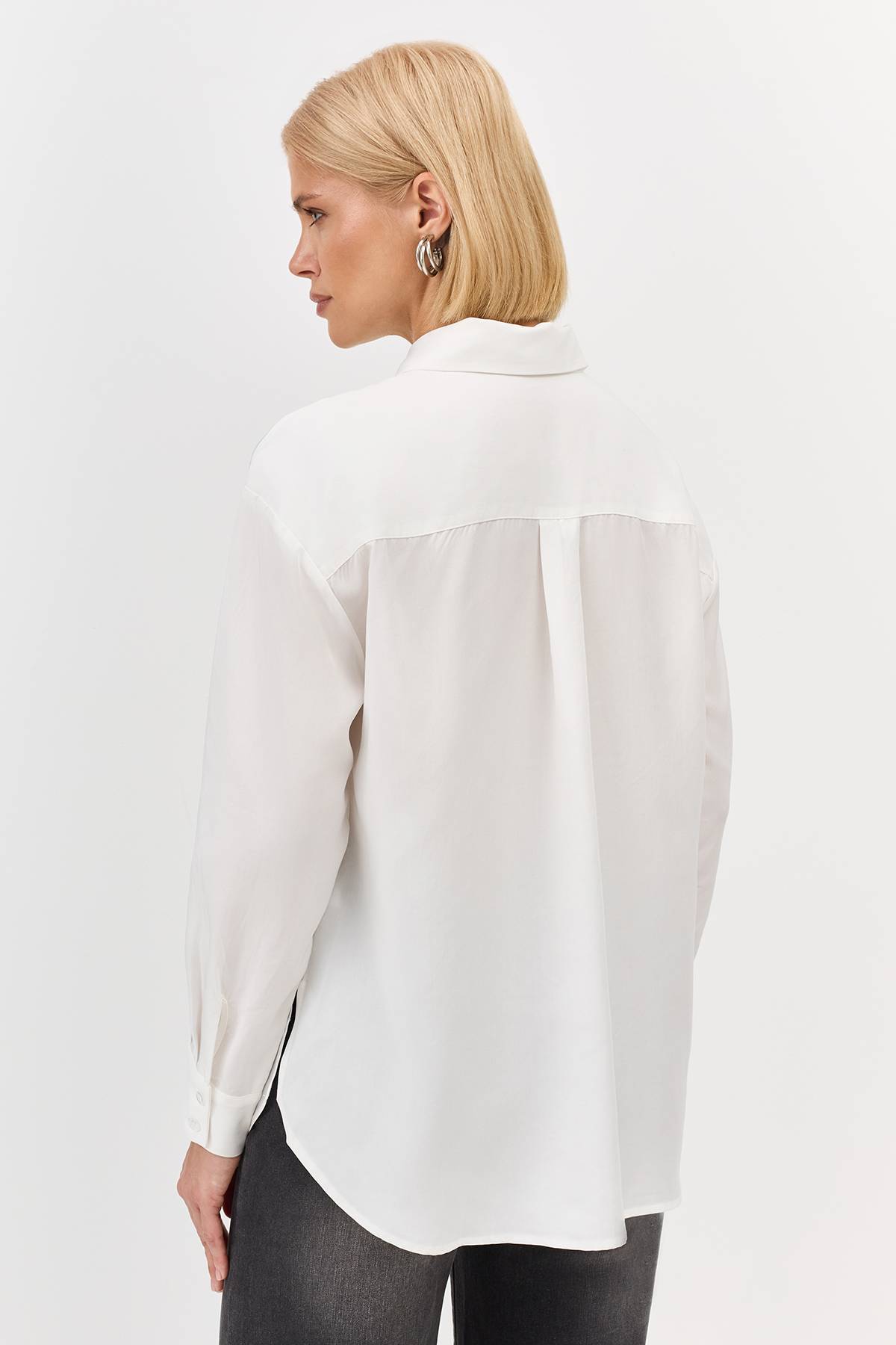 Лимитированая серия базовая рубашка из тенселя с ремнем, 42