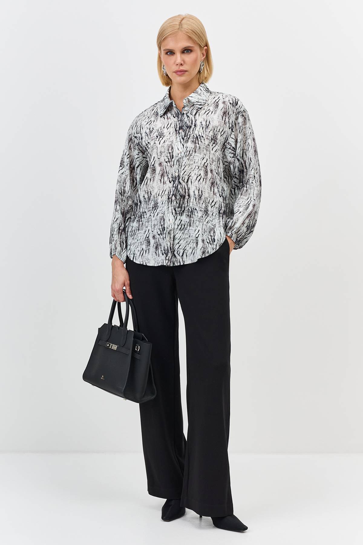 Лимитированая серия блузка из вискозы с принтом и ремень, 44