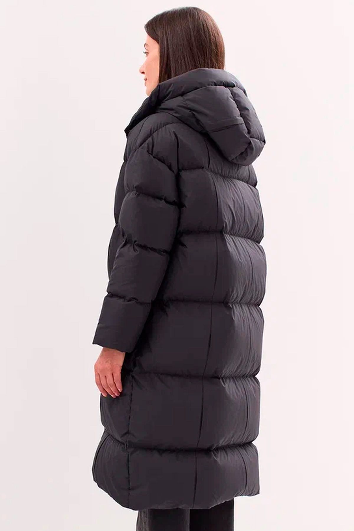 Удлиненное пуховое пальто с акцентными складками, 52р