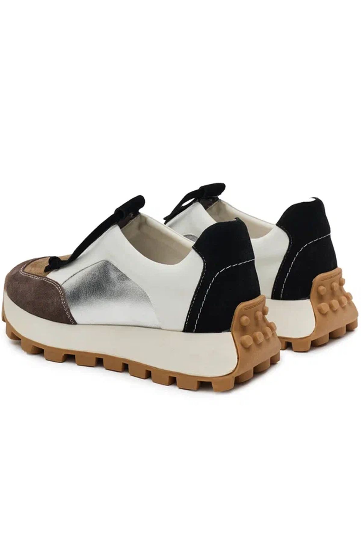 Кроссовки с контрастными деталями из натуральной кожи и мягкой замши, 40р