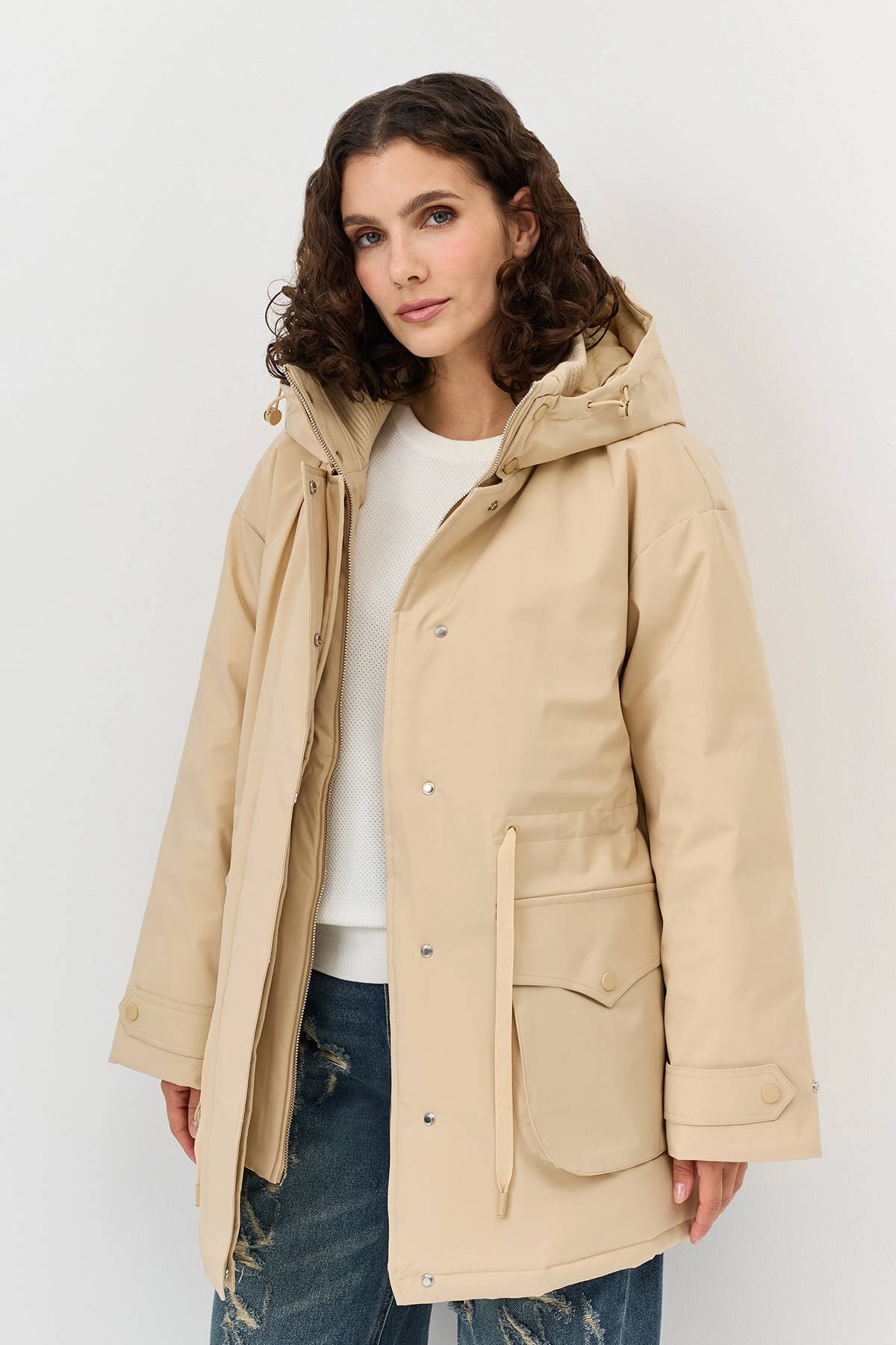 Лимитированная серия куртка песочная с палантином, 42