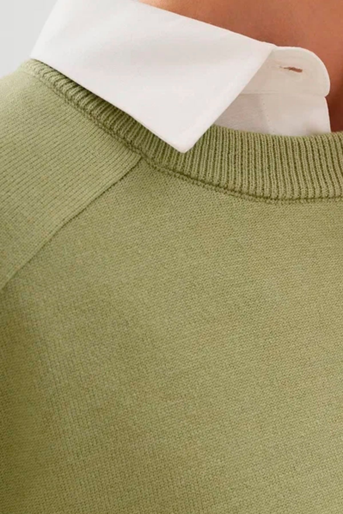 Трикотажный джемпер с рукавами реглан, 50р